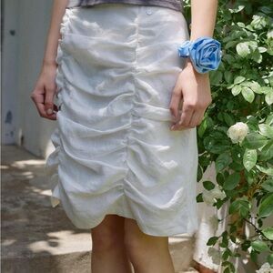 Tic Toc Elegant White Ruffled Skirt